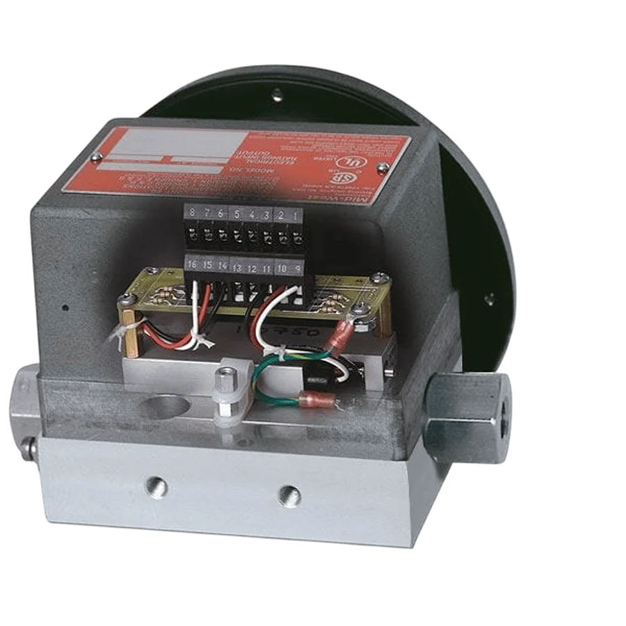 Mid West Model 220 piston type gauge 4.5 inch with switch by CMC